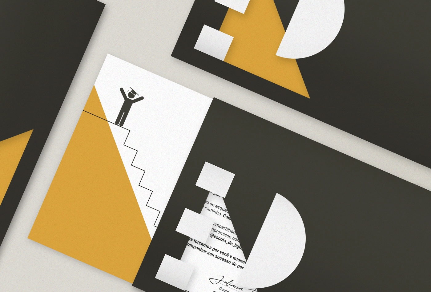 Mockup de carta de boas vindas para alunos da Escola de lighting design